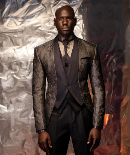 The “Lugard” Ruffled Grey pattern jacquard front closure Lapeless tuxedo suit