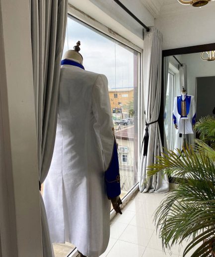 A Reloaded White And Blue silk "showman" trench Suit
