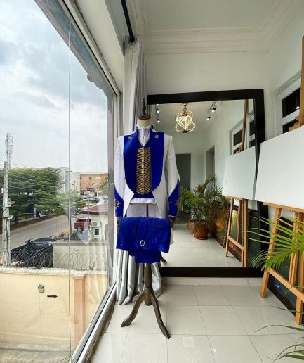 A Reloaded White And Blue silk "showman" trench Suit