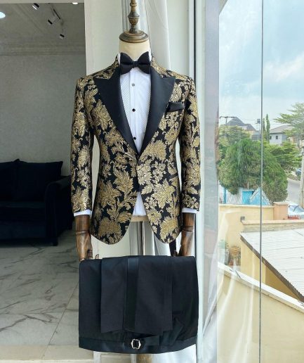 A Gold Patterned Jacquard Peak Label tuxedo suit