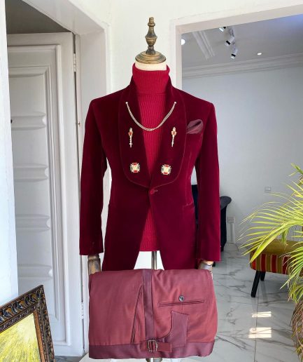 A Reloaded "lacasa de papel'' burgundy Velvet tuxedo suit