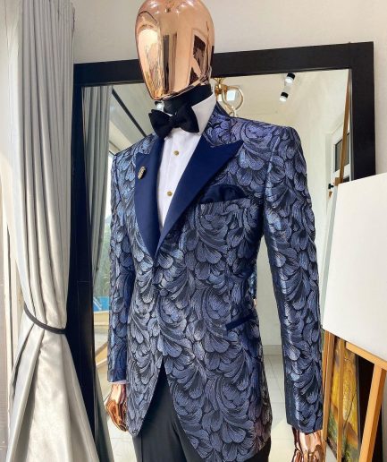 A Navy blue shawl lapel floral pattern jacquard blazer suit