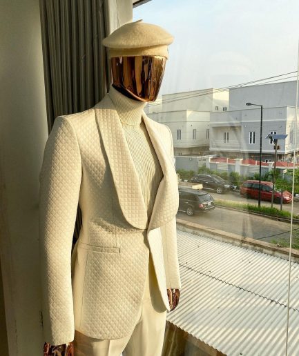 An Ivory white“Road To Damascus” Monochrome square patter jacquard tuxedo suit
