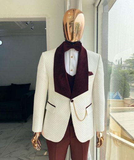 An Ivory white Square pattern shawl lapel Jacquard tuxedo suit