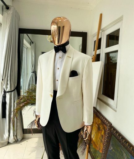 An Ivory White Shawl lapel tuxedo suit