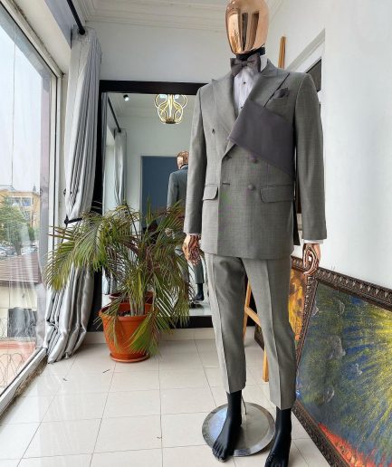 A Space Grey Reloaded “Oranmiyan” Suit