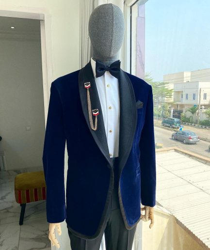A Navy Blue Velvet Dinner Shawl Lapel Tuxedo Suit
