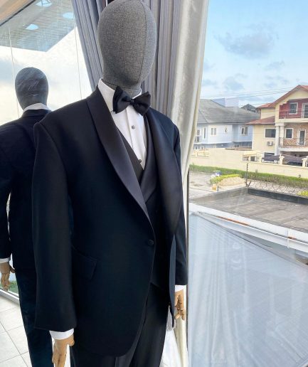 A Charcoal Black Jorgecari Merino Sheep Wool Shawl Lapel Tuxedo Suit