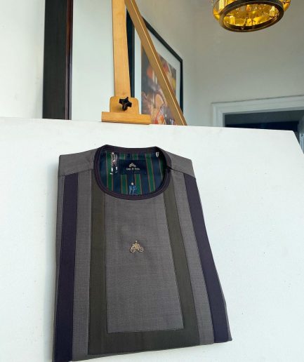 A related shade of brown rectangular front, invisible zip-neck senator kaftan native.