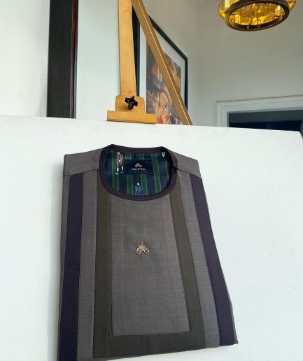 A related shade of brown rectangular front, invisible zip-neck senator kaftan native.