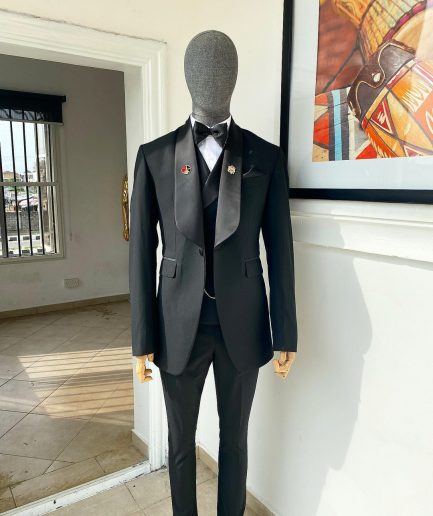 A Charcoal Black Nobility Fabric Shawl Lapel Tuxedo Suit