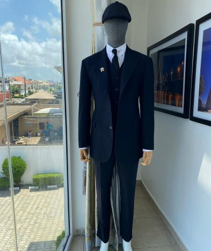 A reloaded Peaky Blinder @scabal (753396) - Eton Super 130’s fabric charcoal black peak lapel suit
