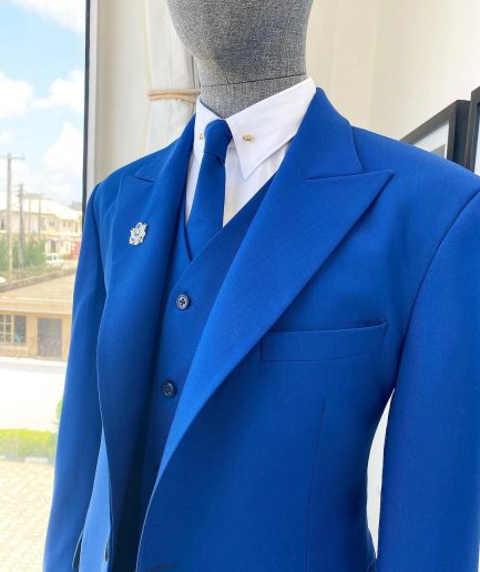 A “board room” Cool wool @scabal (501090) fabric cobalt blue peak lapel suit