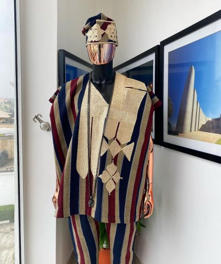 A burgundy, brown & midnight blue aso-oke African traditional dashiki
