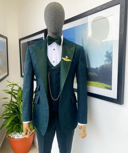 A “Mandarin” Floral Sacramento Green Peak Lapel Suit