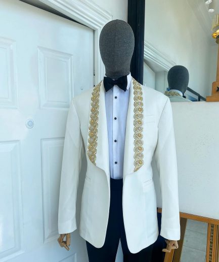 A reloaded “Vegas” Monochrome Ivory White Shawl Lapel Suit