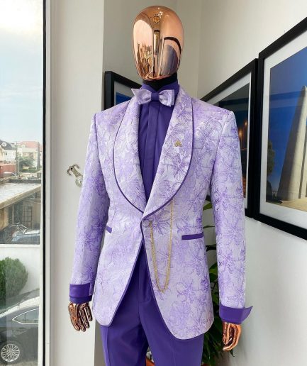 A “Mandarin” orchid purple and ivory floral pattern shawl lapel jacquard suit