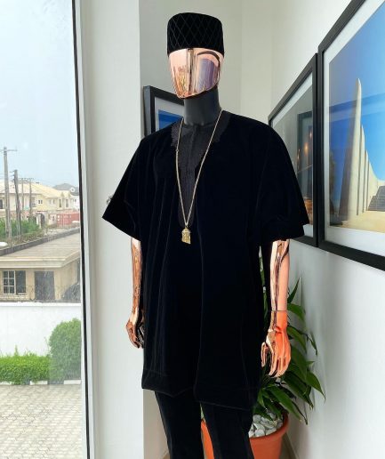 A charcoal black “daftan” from soaked Italian velvet