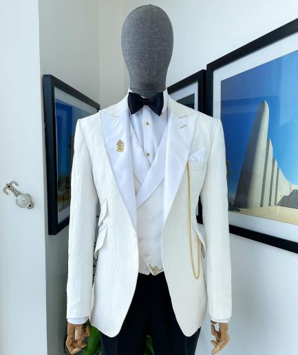 An Ivory white reloaded “celestial” teardrop pattern jacquard hand-picked peak lapel tuxedo Suit