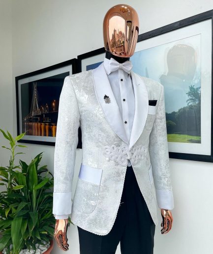 An Ivory white and silver “Napoleon” scattered pattern metallic jacquard Suit