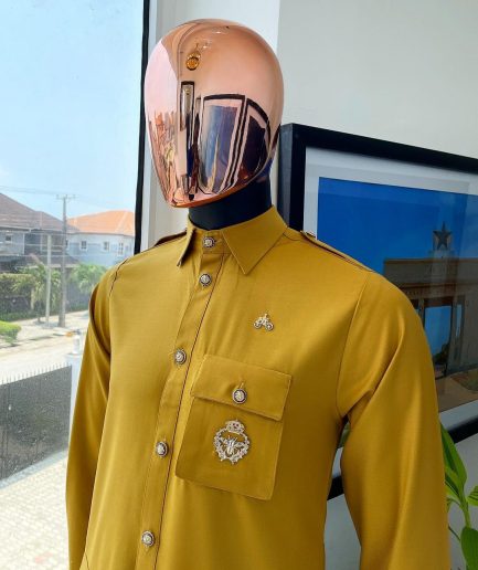 The reloaded vintage mustard yellow “Havana” French safari shirt