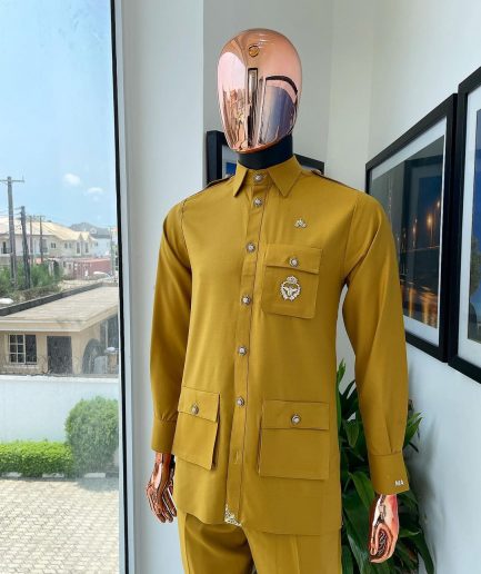 The reloaded vintage mustard yellow “Havana” French safari shirt