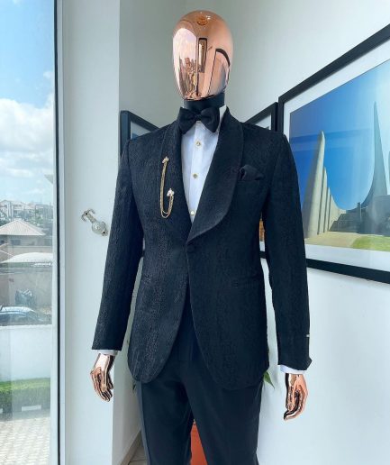 A Charcoal black “Mandarin” dispersed charcoal black ruffle pattern shawl lapel jacquard suit