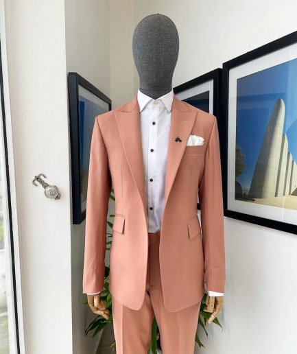 A Reloaded Mauve peak lapel business suit