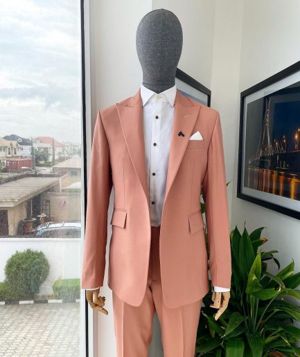 A Reloaded Mauve peak lapel business suit