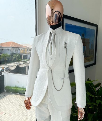 A Reloaded “Pope” Monochrome Ivory White Single Button Bishop Neck Suit