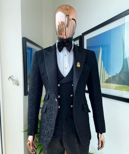 A monochrome “Mandarin” dispersed floral charcoal all black peak lapel tuxedo jacquard suit