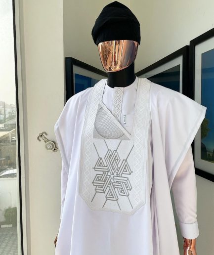 A Snow White precision cloud and anchor embroidery Agbada