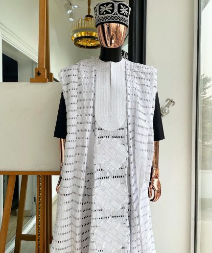 A White Dropping Line Weaving Design Embroidery Agbada