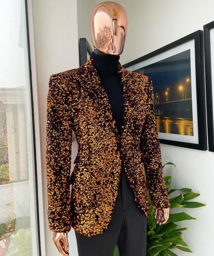 The “Young and Restless” fire orange peak lapel suit