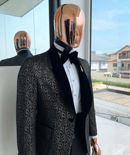 A “Classic” shawl lapel Metallic coarse and geometric pattern jacquard tuxedo suit