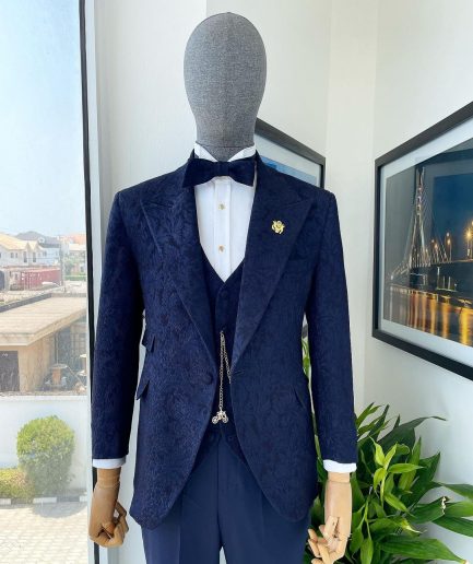 A peak lapel, ruffled floral pattern jacquard tuxedo suit