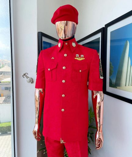 A reloaded Candy red, “veteran” vintage “Havana” French safari suit