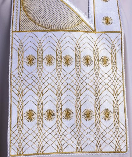 A Porcelain, Cloud and pattern embroidery detailing agbada