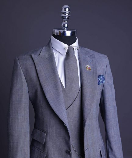 A light grey, windowpane check, monochrome nobility super “140s” “Board Room” Notch lapel suit