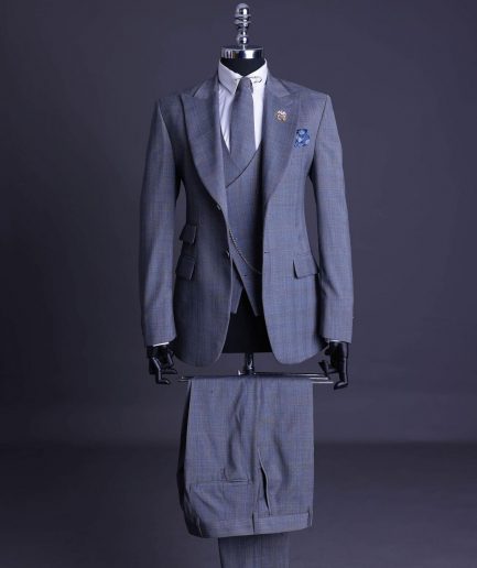 A light grey, windowpane check, monochrome nobility super “140s” “Board Room” Notch lapel suit