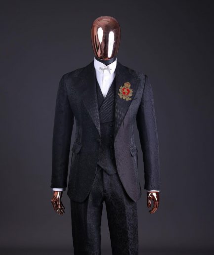 The “gogo” limited edition black mixed jacquard fabric peak lapel metallic jacquard suit