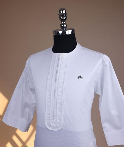 A Bright white, layered front flap details, 3/4 sleeve African kaftan