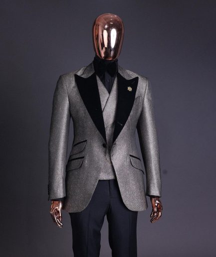 A Gold, black and silver mix metallic jacquard, peak lapel tuxedo suit