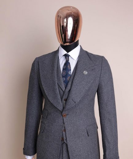 A Cloud Grey, Knitted, Peak Lapel Jorgecarli Vogue Suit