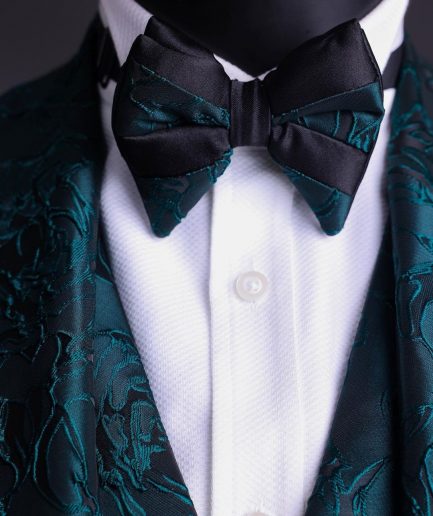 An emerald green, knitted, root floral jacquard notch lapel suit