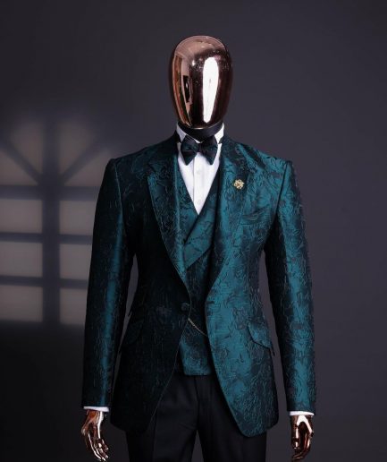 An emerald green, knitted, root floral jacquard notch lapel suit