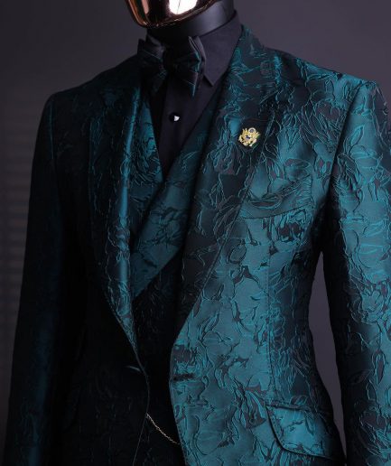 An Emerald green, knitted, root floral jacquard notch lapel suit