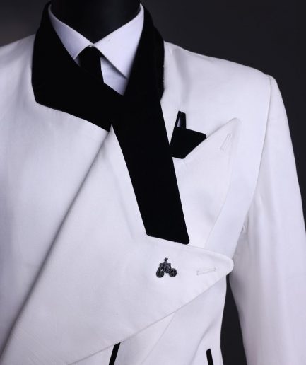 A Polished chinos “pride & prejudice”, double breasted deconstructed dropping lapel suit