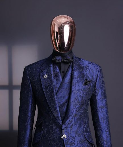 A Navy blue, knitted, root floral jacquard notch lapel suit.