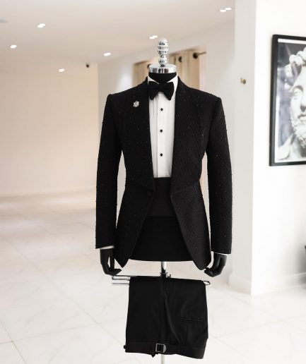 A Charcoal Black Square-Patterned Jacquard Shawl Lapel Tuxedo Suit